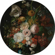 Behangcirkel geïnspireerd op het werk van Rachel Ruysch, met een stilistische weergave van delicate bloemen.