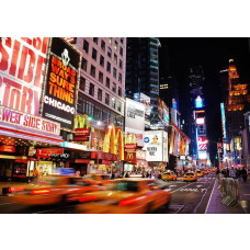 Een fotobehang van Times Square in Broadway, Manhattan, New York in een woonkamer.