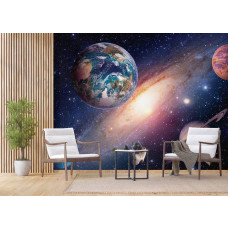 Een bedrijfsruimte met een fotobehang van het universum met allemaal planeten en sterren.