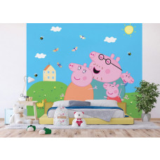 Een kinderkamer met een fotobehang van Peppa Pig, George, Papa Pig en Mama Pig die lachend voor hun huis staan, omringd door schattige eendjes, zoemende bijtjes en fladderende vlinders onder een stralende zon.